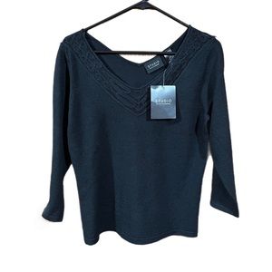 🇺🇸 Studio by Liz Claiborne Sweater